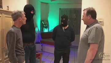 Apja és a három barátja dugja meg Thumb