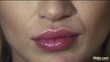 Apuci 18 vagyok gyere és kefélj végre meg Thumb