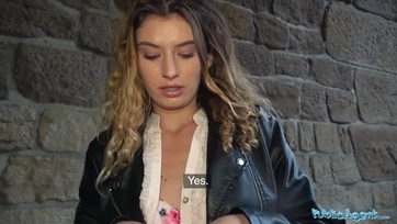 Főiskolás ribanc pénzért kupakol Thumb