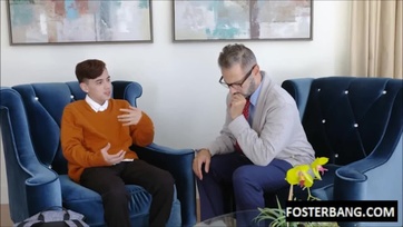 Belefröcskölés mostoha anyuka puncijába Thumb