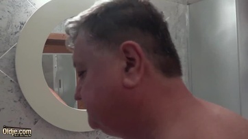 Jól megkefélte a dagadt idős faszi a csábos kis tini cicust Thumb