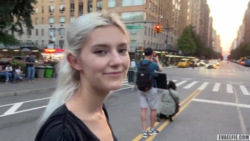 Becserkészte a cukimuki pornósztárt és hazafuvarozta hogy brutálisan megrakja a pinácskáját Thumb