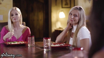 Kajálás után megdézsmálták és megpöckölték egymás puncusát a huncut fruskák Thumb