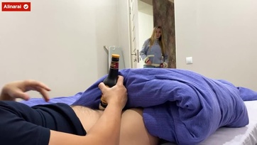 MILF mostohaanyuka nyakon csípte a kölykét zsebhoki közben aztán rápattant a szerszámára Thumb