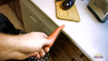 Előhúzta a krapek péniszét a faszhiányos nő és őrülten megrakatta a nunusát és a seggét Thumb