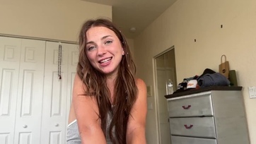 A kéjsóvár mostoha testvérem megtapintotta a gatyámon át a virslimet szóval szétbasztam Thumb