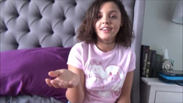 A bűbájos mostoha nővérkém előtt húzogattam az eres pöcsömet és közben rászedtem hogy megdöngethessem Thumb