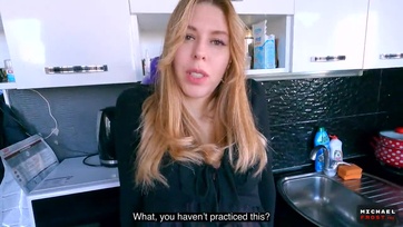 Ha tanga bugyikában ténfereg a pecóban a nevelő anyám akkor én a muffját és a popsiját is megkúrom Thumb