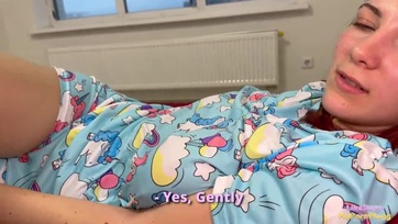 Dugott egy hatalmasat a mostoha bratyójával a kolosszális mellű tinicsaj Thumb