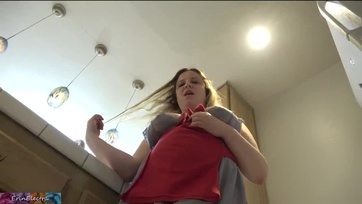 Miután lecumikázott a szégyentelen nevelő anyucim előredőlt hogy megfarkaljam a pufi sunáját Thumb