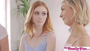 A kéjsóvár mostohahugiját és 2 szexfüggő barinőcskéjét hozta a nyuszika a mázlis suhancnak Thumb