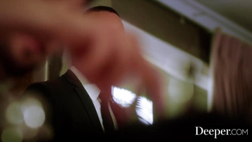 Készséggel elment egy energikus pásztorórára a kettő palival a csinos nőci Thumb