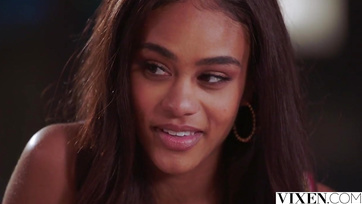 Egymás Után megtáncolták a pasi dagadó cerkáját a csábító barinők Thumb