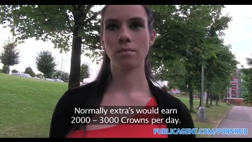 Bezsebelte a stekszet a nyilvánosan felszedett szexbomba és megtáncolta az anonim ügynök dárdáját Thumb