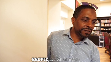 Egymás után több alkalommal is telegecizték a dús keblű mediterrán szobalány nuniját Thumb