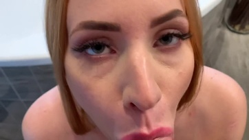 Kinyalatta vele az ürítójét majd rendesen megkúrta a vörös magyar származású cicát Thumb