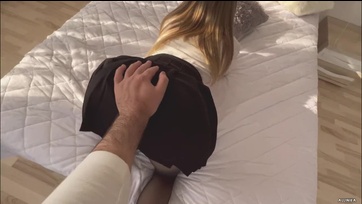 Egy kicsit megsimiztem a nuniját majd becsalogattam az ágyikóba egy heves szexelésre Thumb